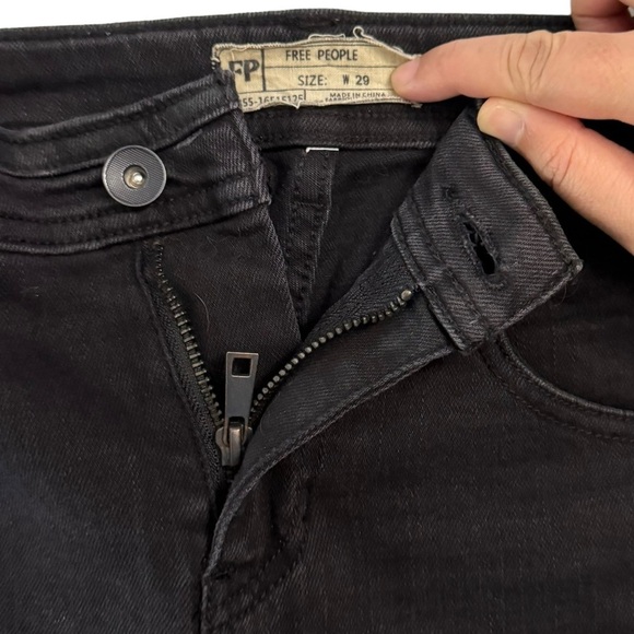 Free People Vintage Stretch Midnight Magic Jeans High Rise Skinny Leg Black 29 - Picture 4 of 16